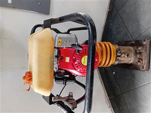 76 kg wakker compactor turner and morris