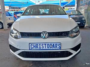 2021 model VW Polo 6 sedan Comfort line manual Transmission petrol 1.4 engine capacity mileage 75000