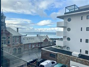 Apartment For Sale in Muizenberg Central
