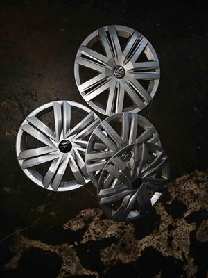 Vw polo vivo wheel cap complete set