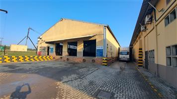 438 m² Industrial Warehouse/Workshop Available in Secure Business Park