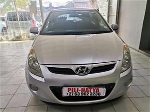 2012 HYUNDAI I20 1.6 MANUAL