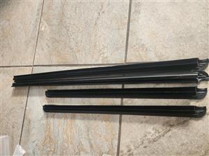 Isuzu Dteq/Dmax weather strips, Outer