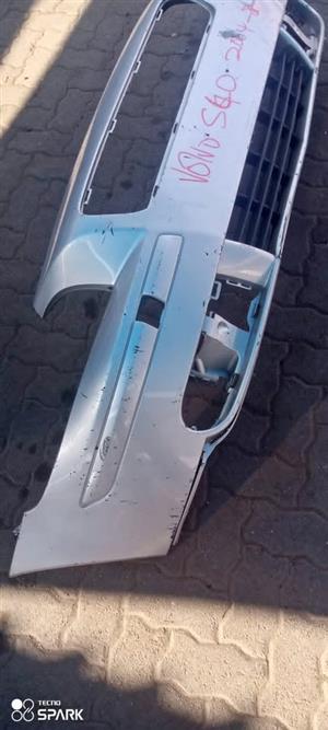 VOLVO S40 2006 FRONT BUMPER FOR SALE