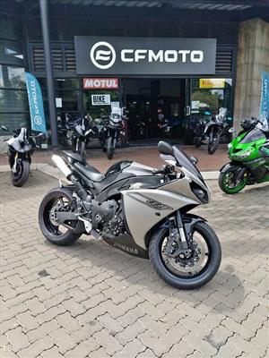 2015 YAMAHA YZF-R1 BIG BANG  - Finance Available - Trade Ins Welcome 