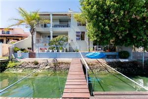 Waterfront Luxury – Stunning Marina Home with Private Jetty & Breathtaking Views!