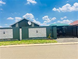 House For Sale in Savanna City