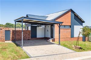 Townhouse For Sale in North Riding