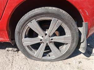 Toyota Corolla RunX mags