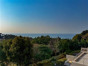 Stunning Modern Apartment with Sea Views in Simbithi Estate