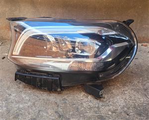 Mercedes-Benz X-Bakkie Xenon Headlight 