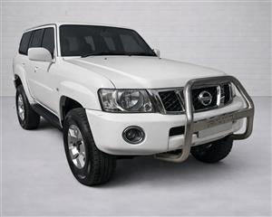 NISSAN PATROL 4.8 GRX SUV 4x4 Automatic