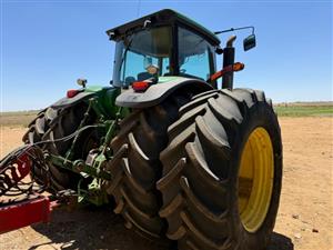  2010 John Deere 8530 4x4 Tractor (330 HP) – Autosteer Ready