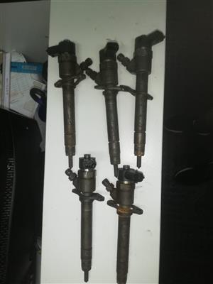 VOLVO S80 D5 2010 INJECTOR FOR SALE (DELIVERY AVAILABLE COUNTRY WIDE)