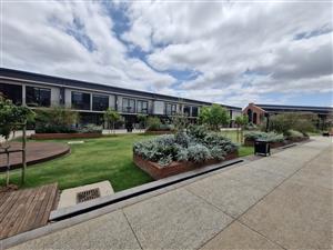 Beautiful office space available in the heart of Rooihuiskraal north