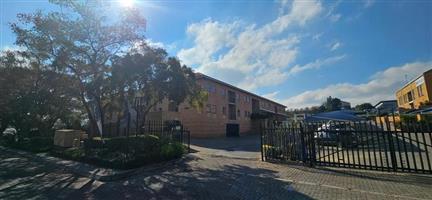 Prime 3356sqm Stand alone office building to let in Halfway Gardens Midrand