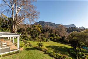 House For Sale in Constantia