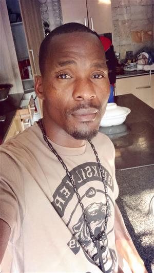 HOUSEMAN, DRIVER AND GARDENER 