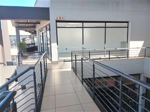 Office on upper level of shopping centre Bonaero Park 