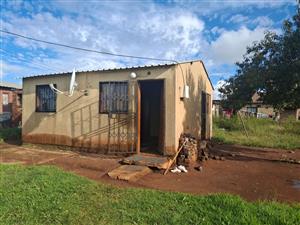 House For Sale in Kanana Park