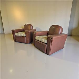 Leatherette lounge suite
