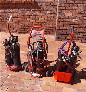 Porta Packs complete set has gas.