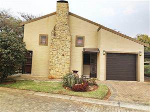 Stunning 3-bedroom home in Retirement Estate, Waterval East, Rustenburg