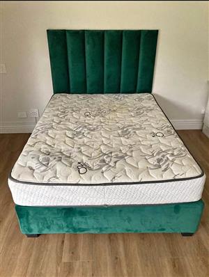 Double base and headboard for sale in Emerald green velvet material. 