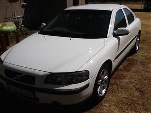2002 Volvo S60 2.0T automatic