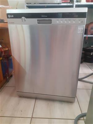 LG Dishwasher (S111683I)