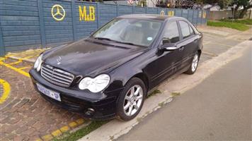 MERCEDES BENZ W203 C180K NOW STRIPPING FOR SPARES