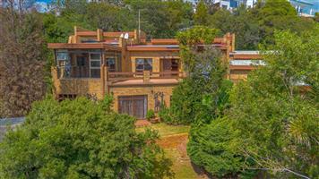 House For Sale in Glenvista