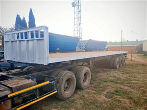 2023 Dolfyn Tri Axle Flat Deck Trailer