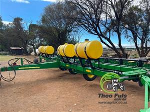 John Deere 1750 MaxEmerge XP