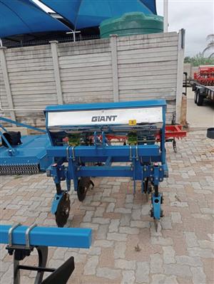 MAIZE AND BEAN PLANTERS