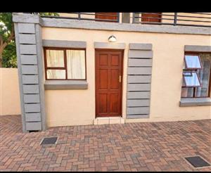 House For Sale in Thornhill