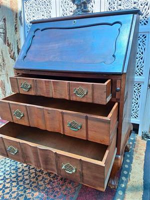 Classic Antique Slant‑Front Writing Desk with Leather Top & Brass Hardware