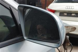 AUDI A3 2.O TDI RIGHT SIDE MIRROR