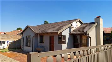 GORGEOUS HOME FOR SALE IN PROTEA GLEN EXT 13 