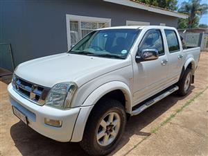 Isuzu KB 300 LX 2005 Model