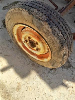 Trailer axel