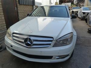 Mercedes C180 CGI W204 1.8 Petrol AT 2718 White - 2010 SPARESBOYZ STRIPPING FOR 