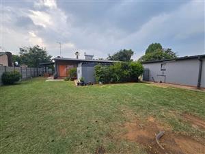 House for Sale in Sasolburg CBD – Ideal for Business or Home!