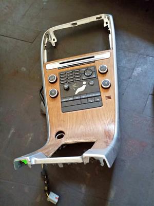 VOLVO XC60 2012 CENTER PANEL AVAILABLE
