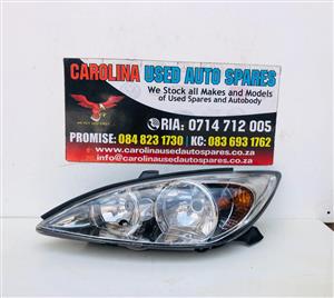 Toyota Camry XV30 left side headlight (2003-2006)