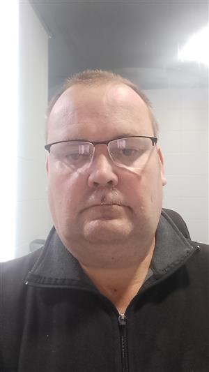 Job seekers full time driver job wanted basic R11000 with relocated assistant 