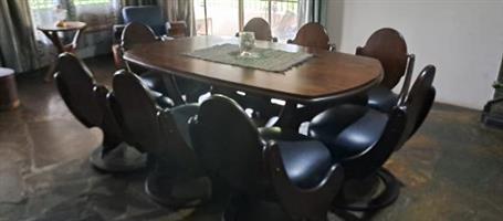 Solid emboya retractable dining set with 8 chairs