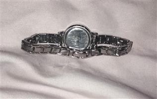 Quartz silver watch