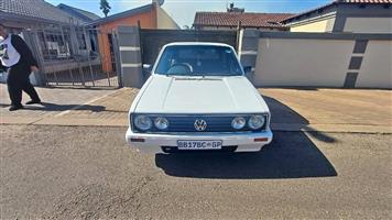 Volkswagen golf 1 with air suspension