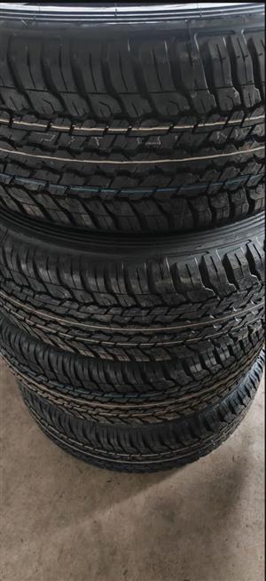 265/65/17  Dunlop Grandtrek AT25 brand new set for 